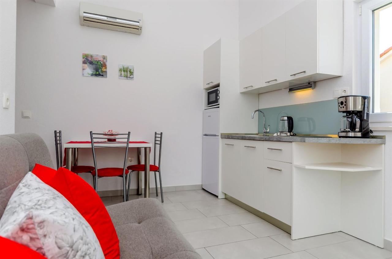 Apartments And Room Maestral Trogir Luaran gambar