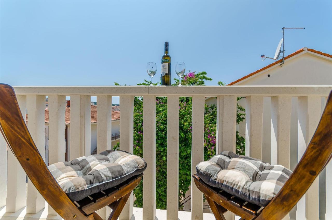 Apartments And Room Maestral Trogir Luaran gambar