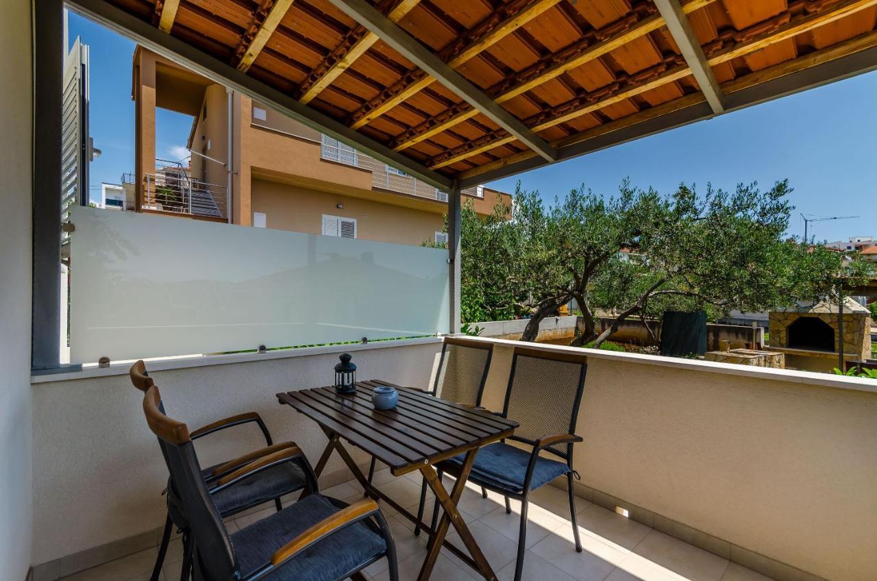 Apartments And Room Maestral Trogir Luaran gambar