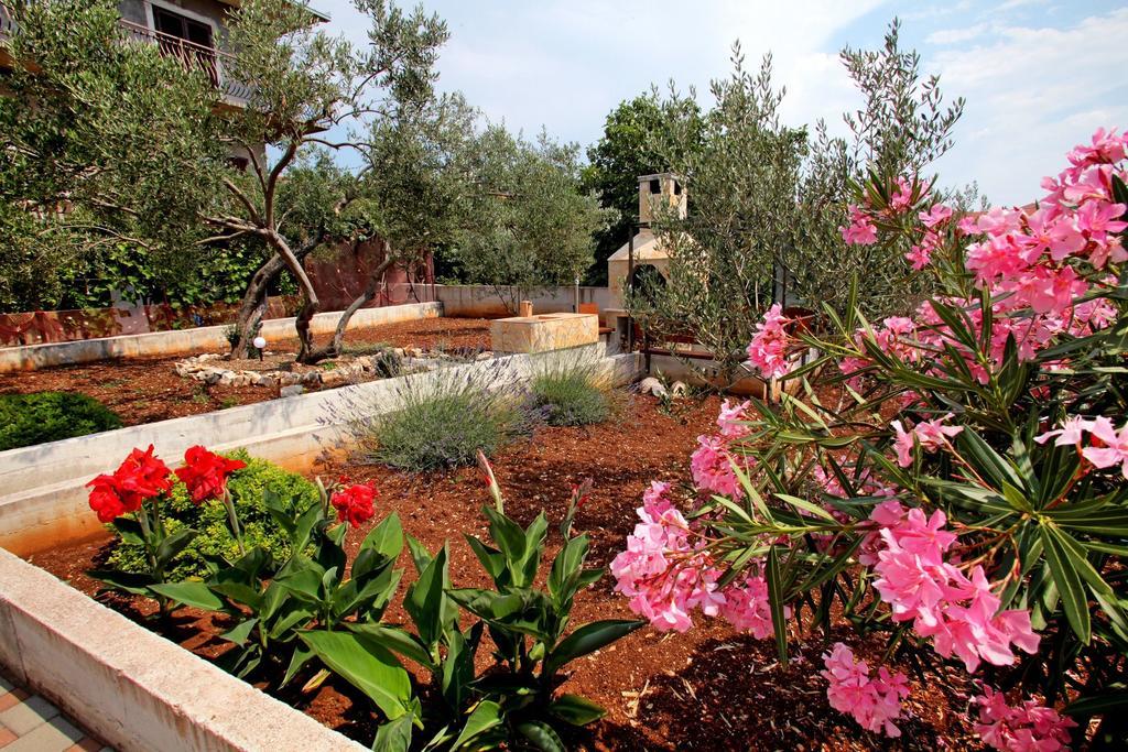 Apartments And Room Maestral Trogir Luaran gambar