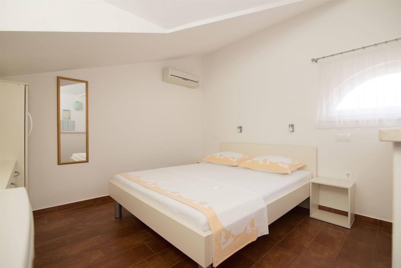 Apartments And Room Maestral Trogir Luaran gambar